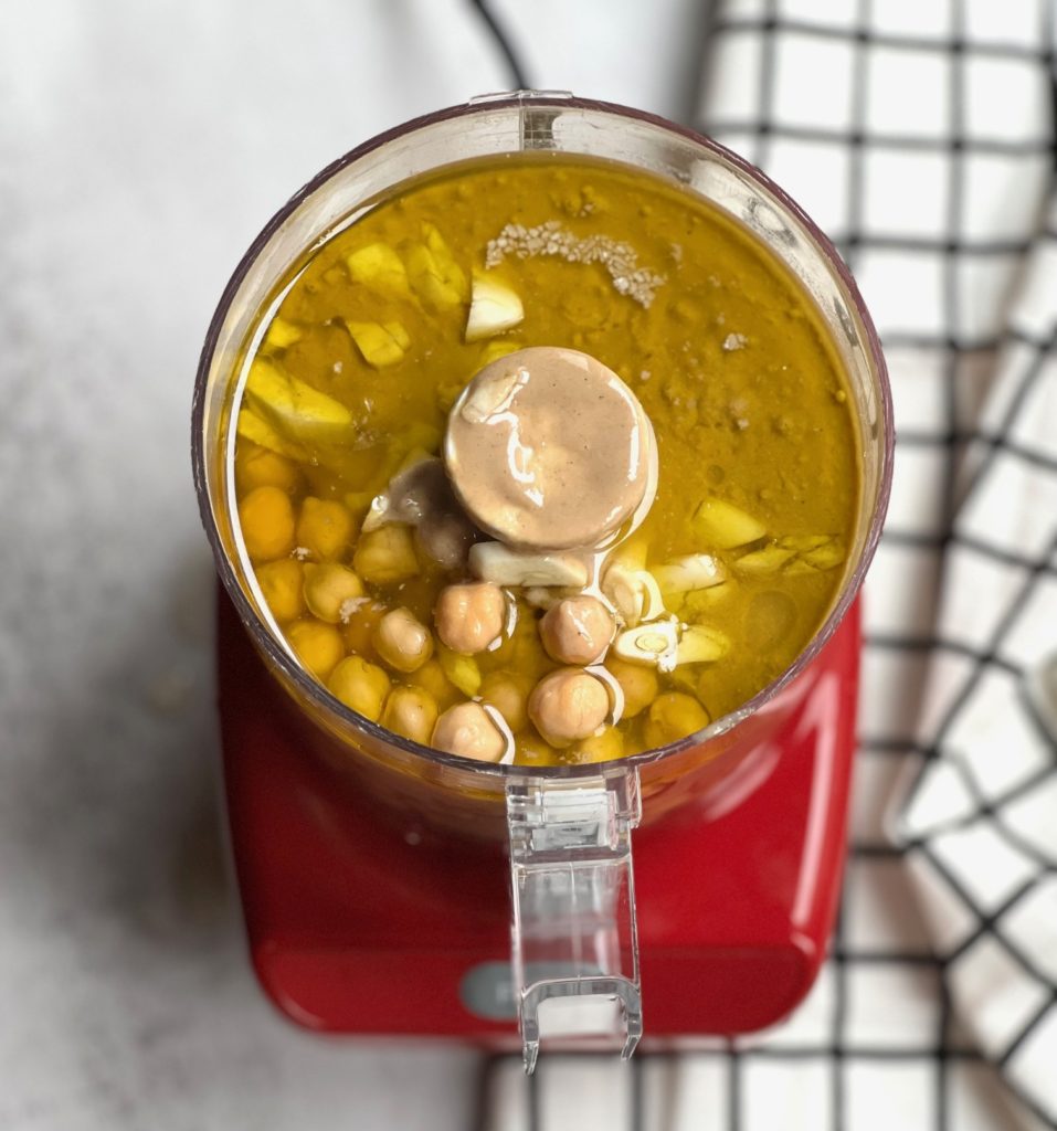 10 Minute Blender Hummus