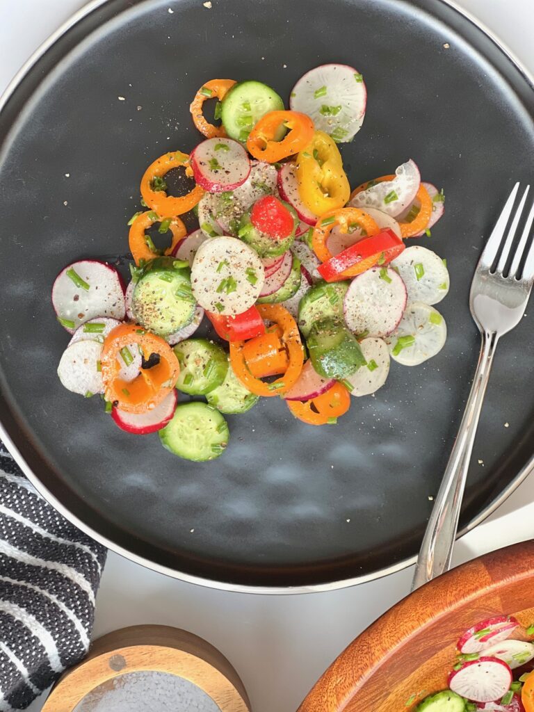 Easy Mediterranean Rainbow Salad